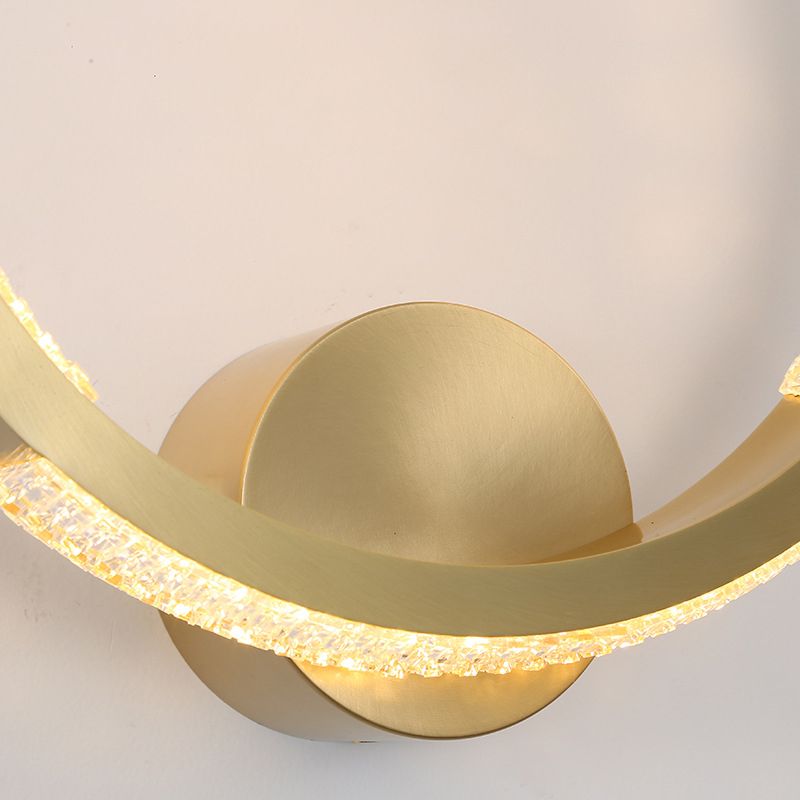 Fashion Circle Metal Wall Sconce Light Ambient Light Sconce Light in Gold Finish