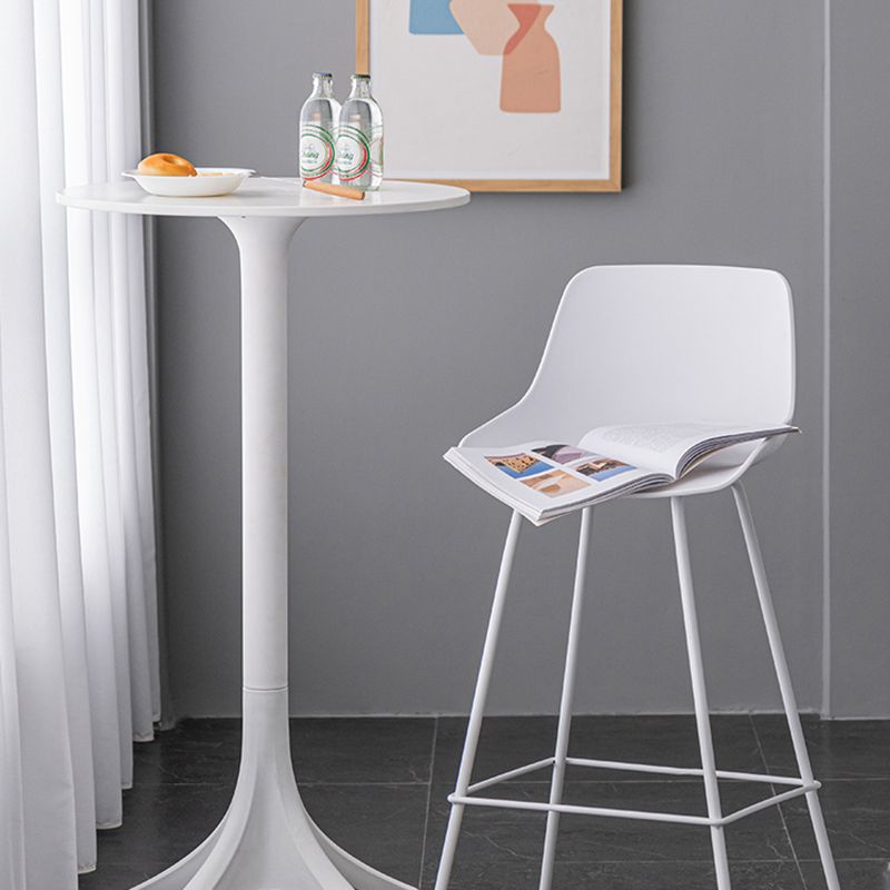 Contemporary Macaroon Counter Stools Armless Plastic Indoor Bar Stool with Iron Base