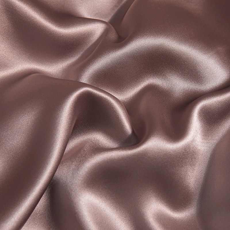 Elegant Silk Bed Sheet Wrinkle Resistant Non-Pilling Soft Bed Sheet