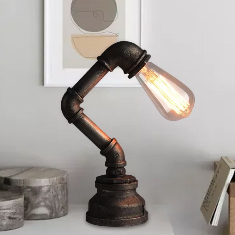 Illuminazione del tavolo per tubature per acqua industriale con lampadina esposta 1 luce bassa al piano battuto Mini luce da tavolo in bronzo