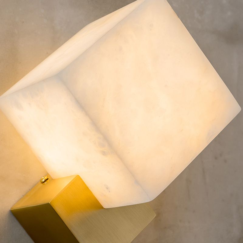 Metal Square Shape Wall Lighting Modern Style 1 Light Wall Light Sconce in Gold