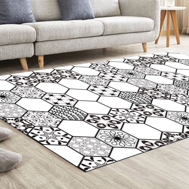 White Geometric Print Area Carpet White Polyester Area Rug Non-Slip Backing Rug for Home Decor
