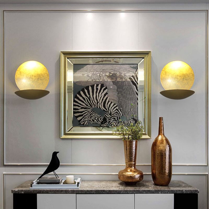 Wrought Iron LED Rotatable Wall Lamp in Modern Creative Style Gold Foil Circular Wall Sconce for Bedroom