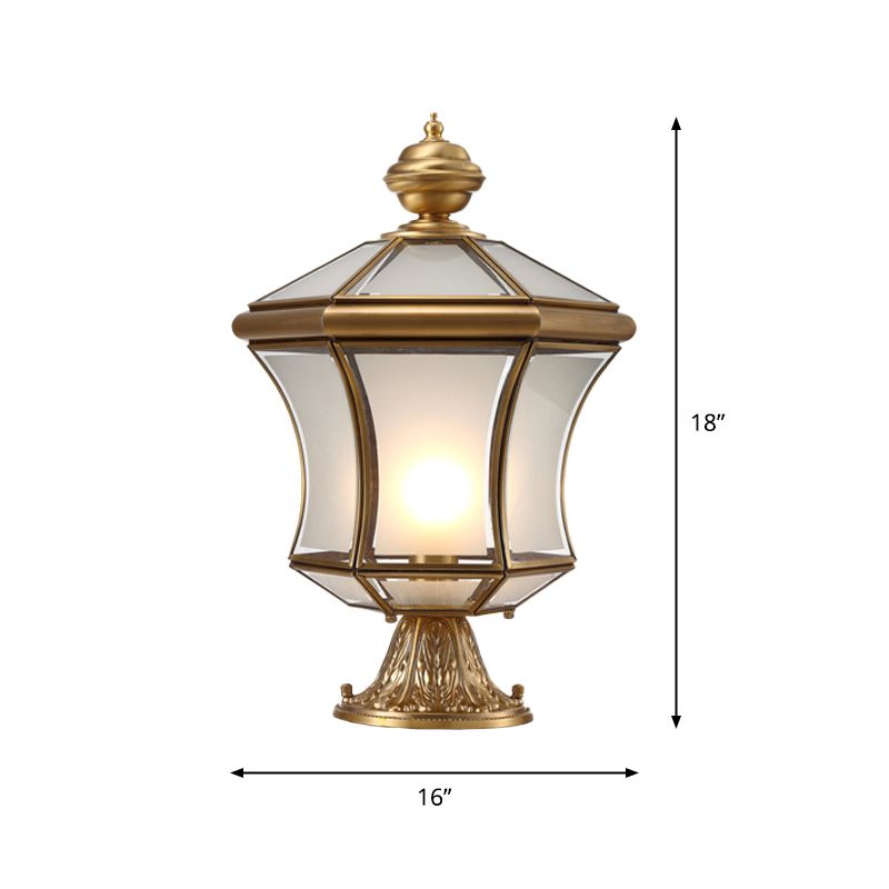Lampada da lanterna curva in bronzo con illuminazione minimalista a 3 lampadine in vetro smerigliato
