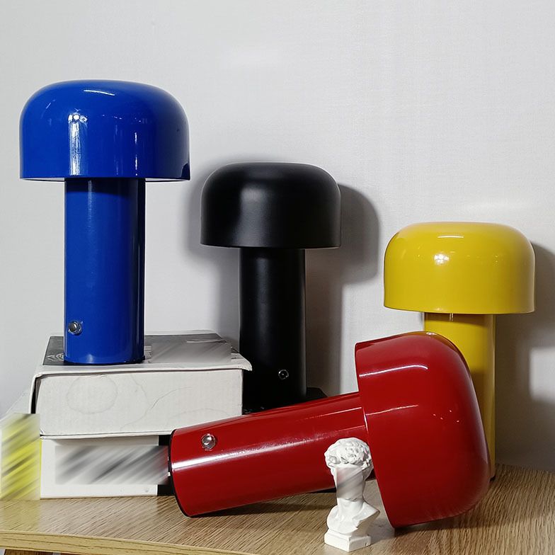 Mushroom Table Light Minimalist Style Metal Night Table Lamp