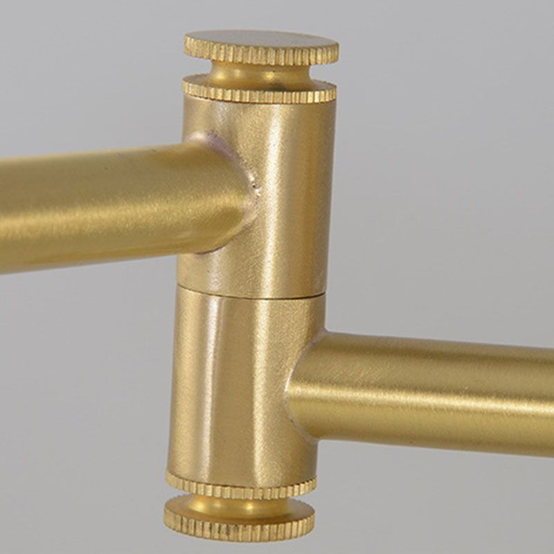 Gold lineare LED -Wandlampe im modernen kreativen Kupfer -Verstellbarleuchten mit Acrylschatten