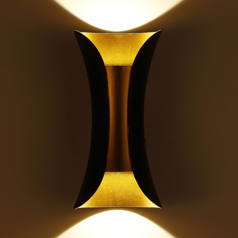 Moderne schwarzgold-wandleuchte LED 2 leichte Wandgewaschenlicht für den Hausgarten