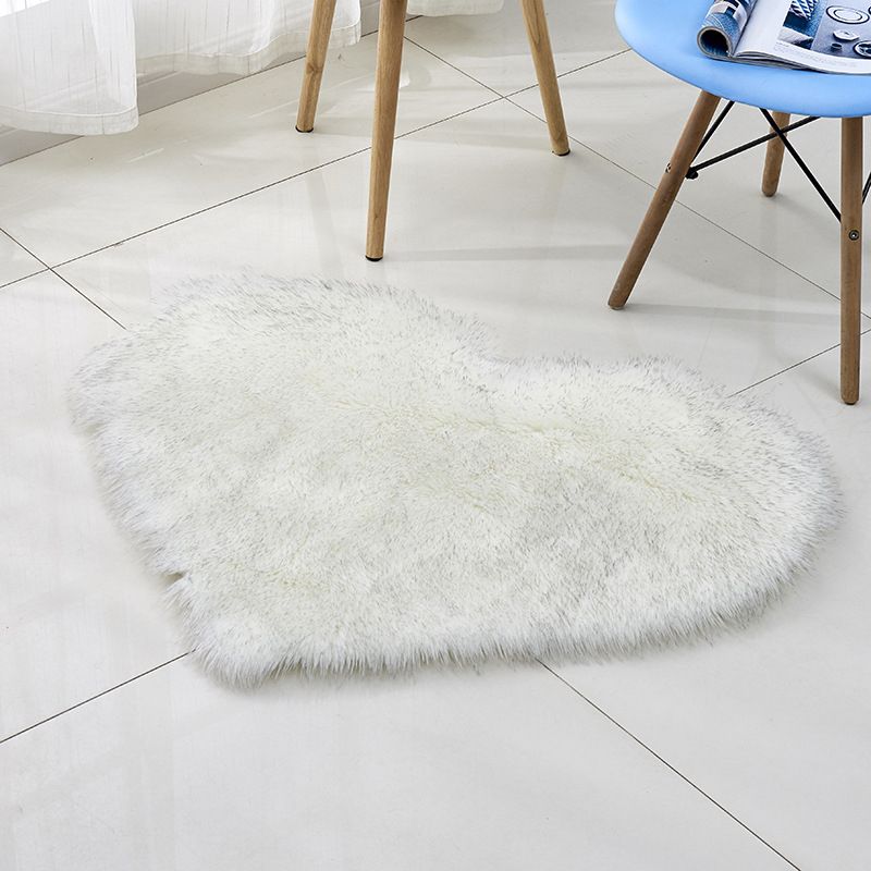 Multi-kleuren Noordse stijl Rug Faux Wol Plain Love Shape Tapijt Niet-slip achteruitgang Wasbaar huisdiervriendelijk tapijt voor thuis