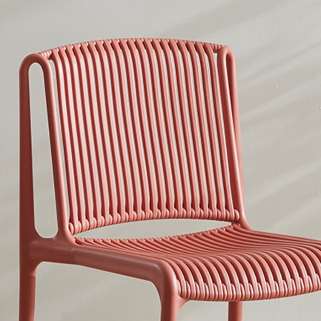 Chaise d'appoint en plastique pour cuisine scandinave, salle à manger, dossier à lattes