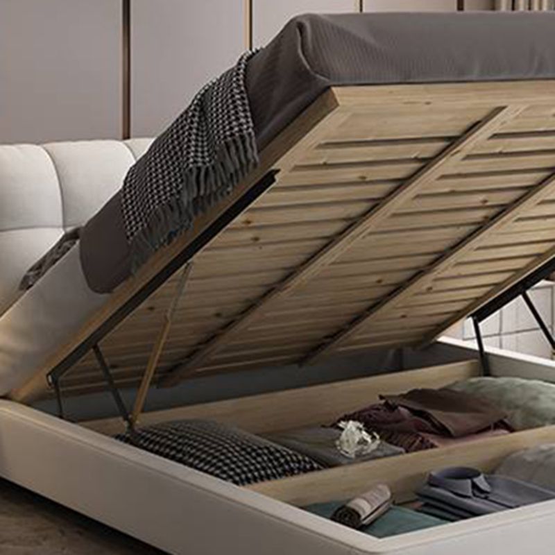 Contemporary Panel Bed Pine Wood Standard Bed with Metal Legs