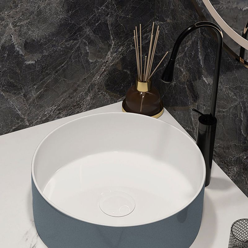 Modern Style Vessel Bathroom Sink Round Ceramic Vessel Bathroom Sink