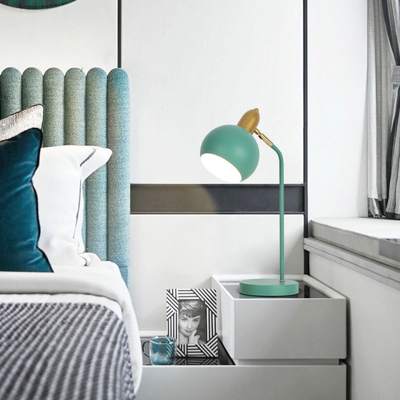 Lighting de mesa de domo metálico Macaron 1 Lámpara de lectura ajustable de cabeza para dormitorio