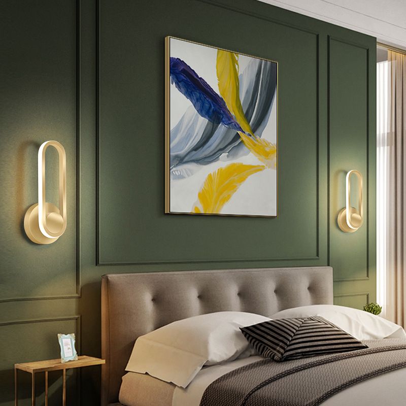 Metal Oval Shape Wall Sconce Modern Style 1 Light Wall Light Fixture in Gold