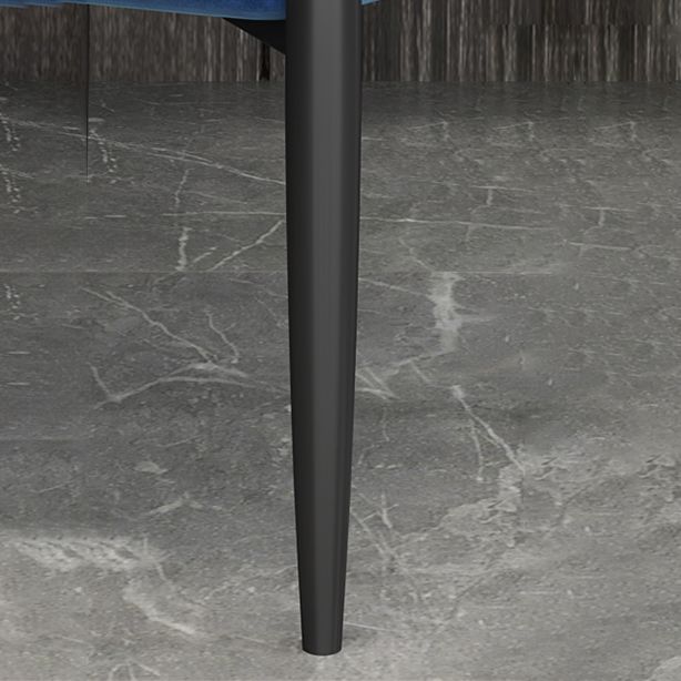 Silla de comedor con respaldo abierto tapizada con brazo de estilo diseñador