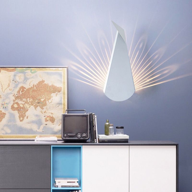 Pfauenwandmontierte Lampe postmoderne Einfachheit Metall Wandleuchte für Wohnzimmer