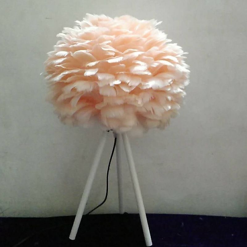 Global Feather Night Light Nordic 1-Light White/Red/Pink Table Lamp with 3-Leg Stand in Black/White