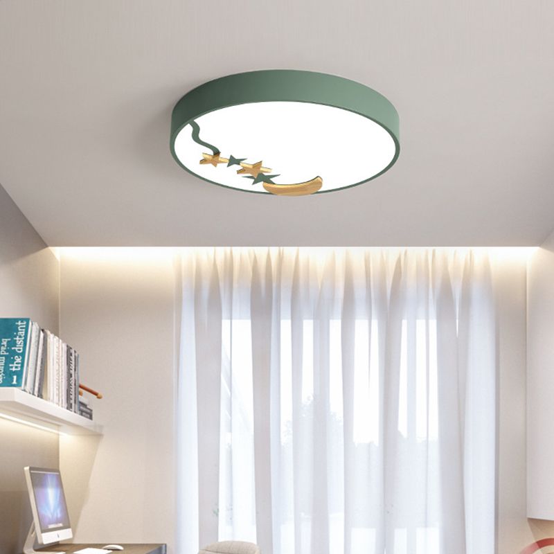 Round Metal Flush Lighting Contemporary Grey/White/Green 12"/16"/19.5" Dia LED Close to Ceiling Lamp with Wooden Moon and Star Decoration in White/Warm Light