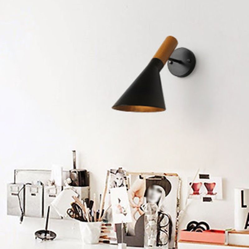 Lámpara de pared de minimalismo en forma de embudo estilo moderno de madera de madera de 1 luces accesorio de iluminación