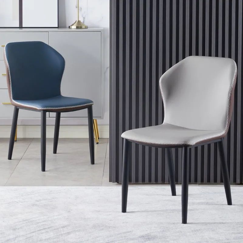 Silla auxiliar de cuero moderna para el hogar, silla de comedor con respaldo de orejas y acabado mate (juego de 2)