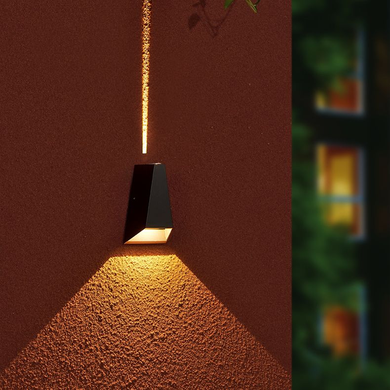 Luminaire mural géométrique en métal moderne à 1 lumière LED OUTDOOOR LET
