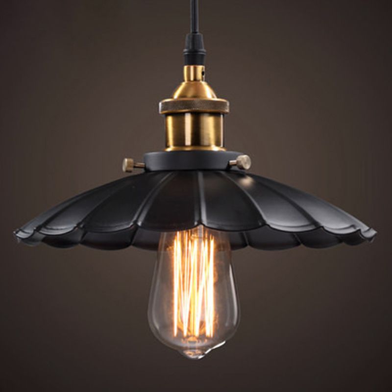 Lampada industriale a sospensione mini bulbo retrò in ottone con tonalità di piattino nero con tonalità nera