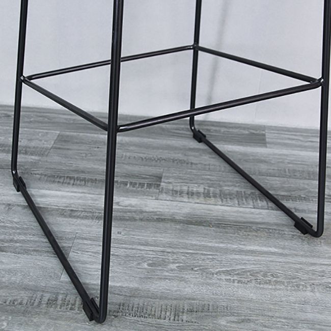 Scandinavian Plastic Bar Stools Footrest Indoor Counter Stool with Metal Legs