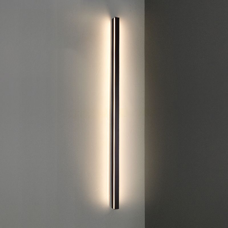 Linear Shade Metal Wall Sconce Modern Style 1 Light Wall Mounted Light in Black