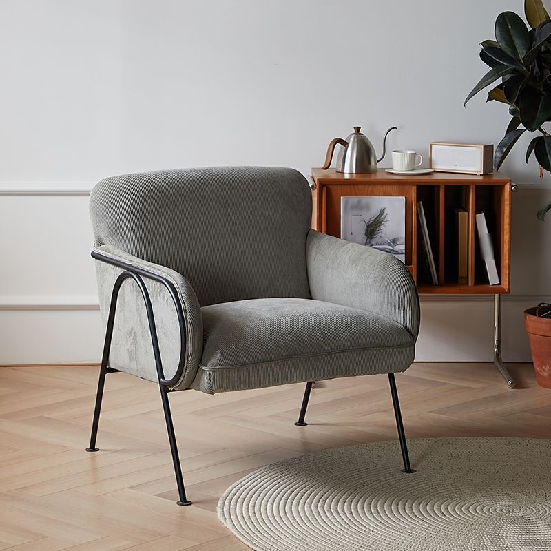 Modern Style Chair with Black Metal Basic Four Leg and Tight Back