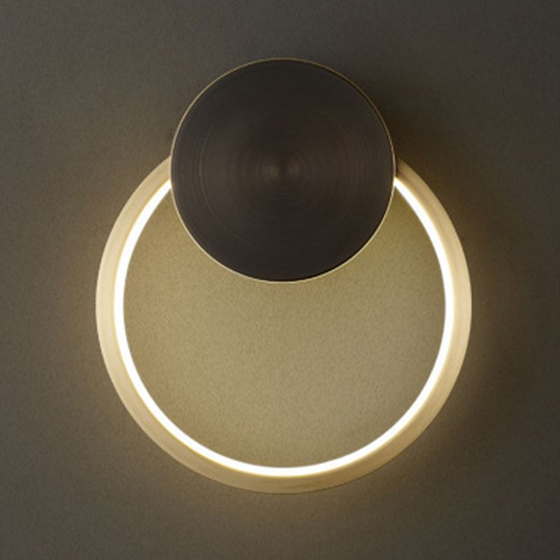 Metal Round Shape Wall Lighting Modern Style 1 Light Wall Mounted Light Fixture