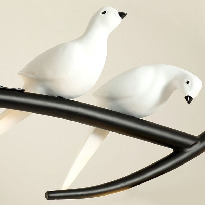 Glass Globe Island Light in Modern Singularity Wrought Iron Pendant Light with Resin Bird Decoration