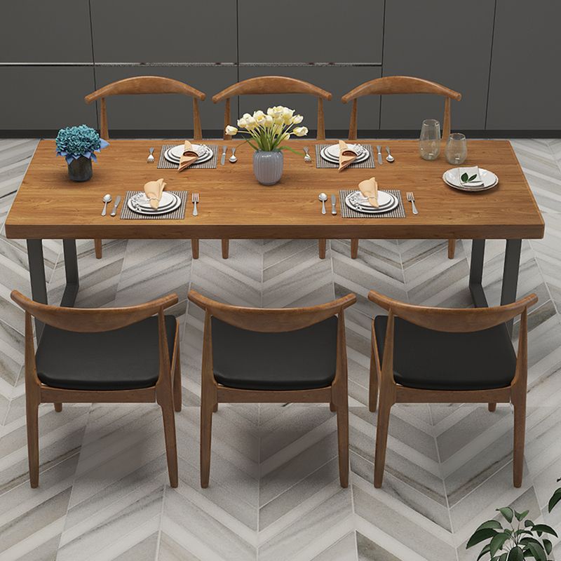 Table à manger en bois massif de style industriel