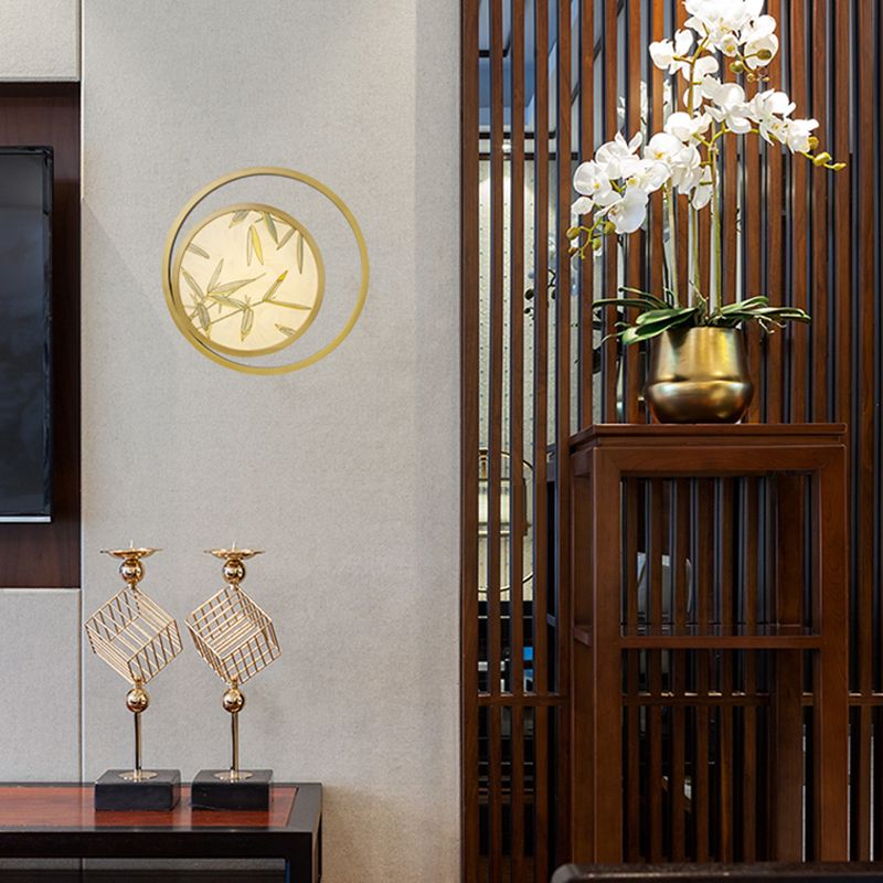 1 Light Metal Wall Mounted Light Traditional Brass Round Tea House Sconce with Leaf Pattern