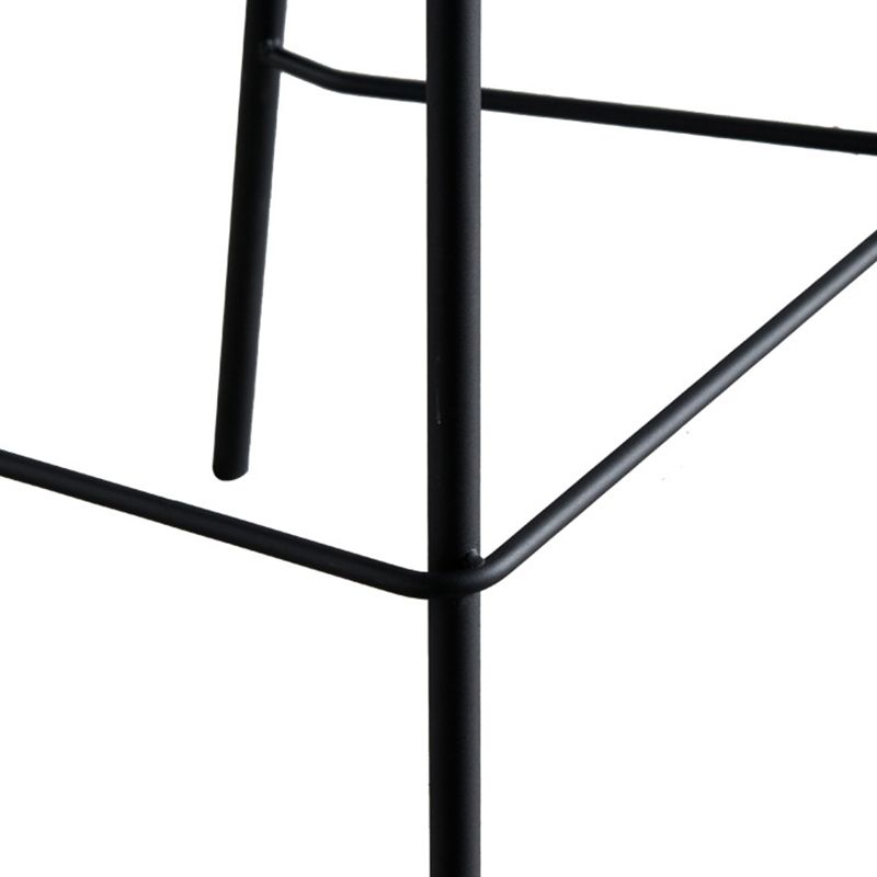 Taburetes de contraates de plástico de metal escandinavo taburetes de bar sin respaldo con asiento de cubo