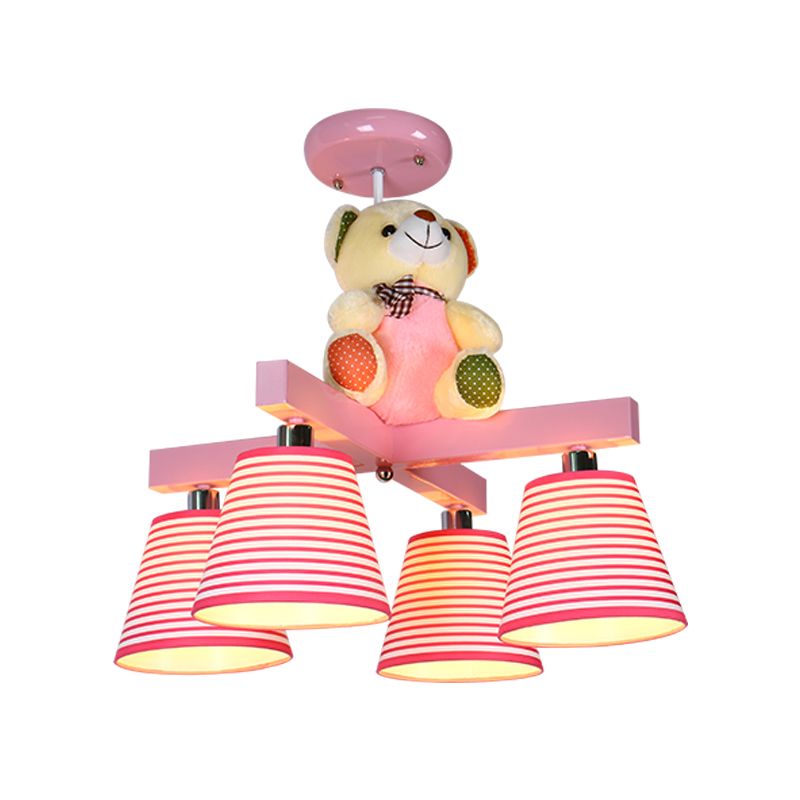 Canna rosa semi-montaggio illuminazione per bambini tessuto a 4-bulbici vicino alla lampada del soffitto con arredamento per orso