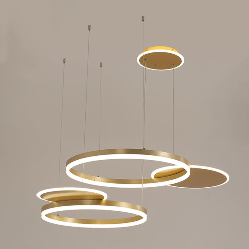 Forme de roue Lights Lights Modern Metal 4 lustres d'éclairage de lustre léger