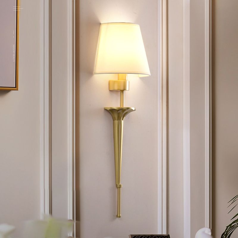 American Messing Wandleuchte Gold 1 Lichtwandlicht mit natürlicher Sackleinen für Schlafzimmer