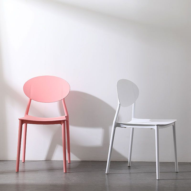 Silla contemporánea con respaldo abierto, silla lateral sin brazos con patas de plástico