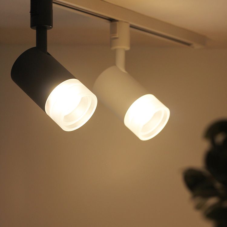 Accesorios nórdicos de metal y vía acrílica Luz de techo de montaje de lavado cilíndrico para vestíbulo y dormitorio