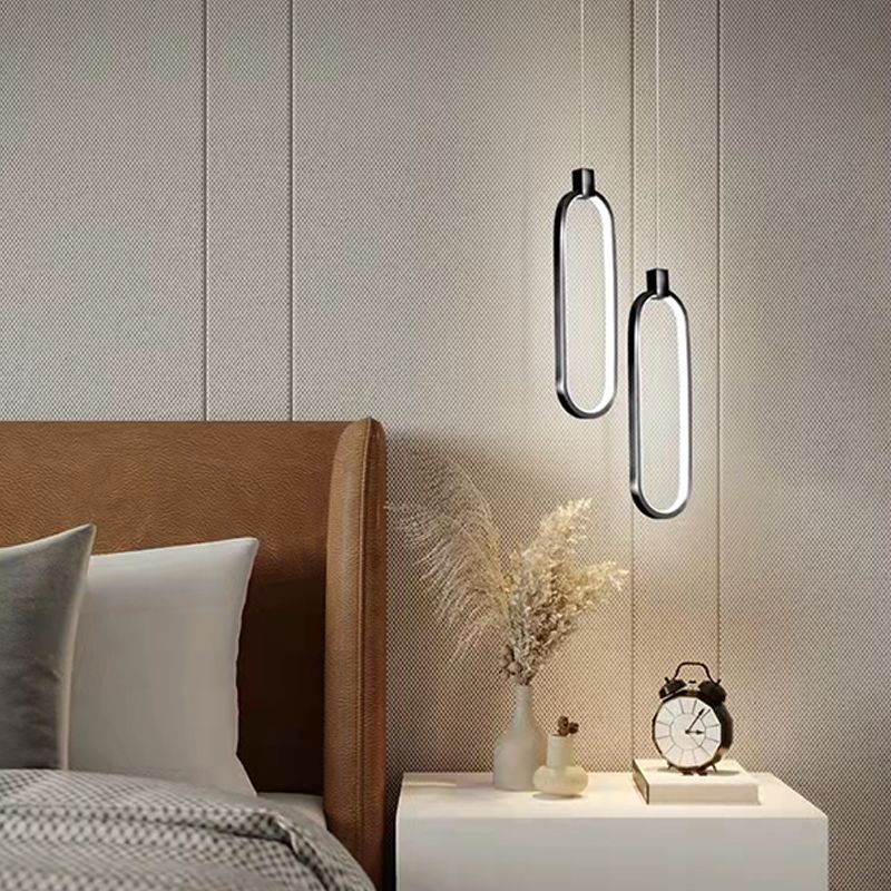 Lumières suspendues linéaires Symiss à montage suspendu en métal moderne pour le chevet