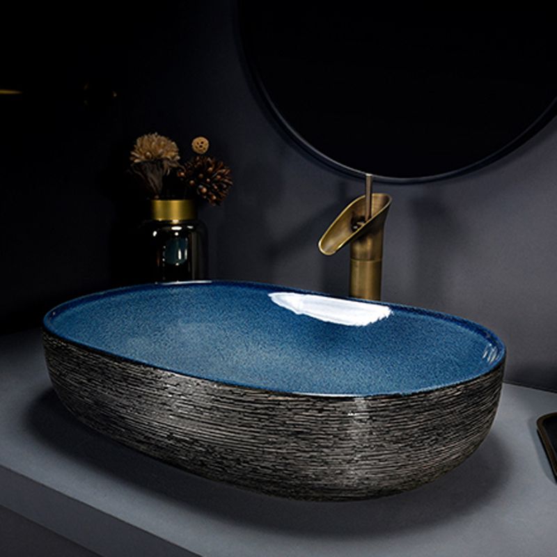 Modern Bathroom Sink Vitreous China Hand Painted Oval Vessel Lavatory Sink