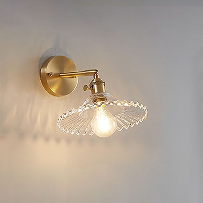 Metal 1-Light Wall Lamp in Modern Luxury Style Geometric Glass Wall Light in Gold