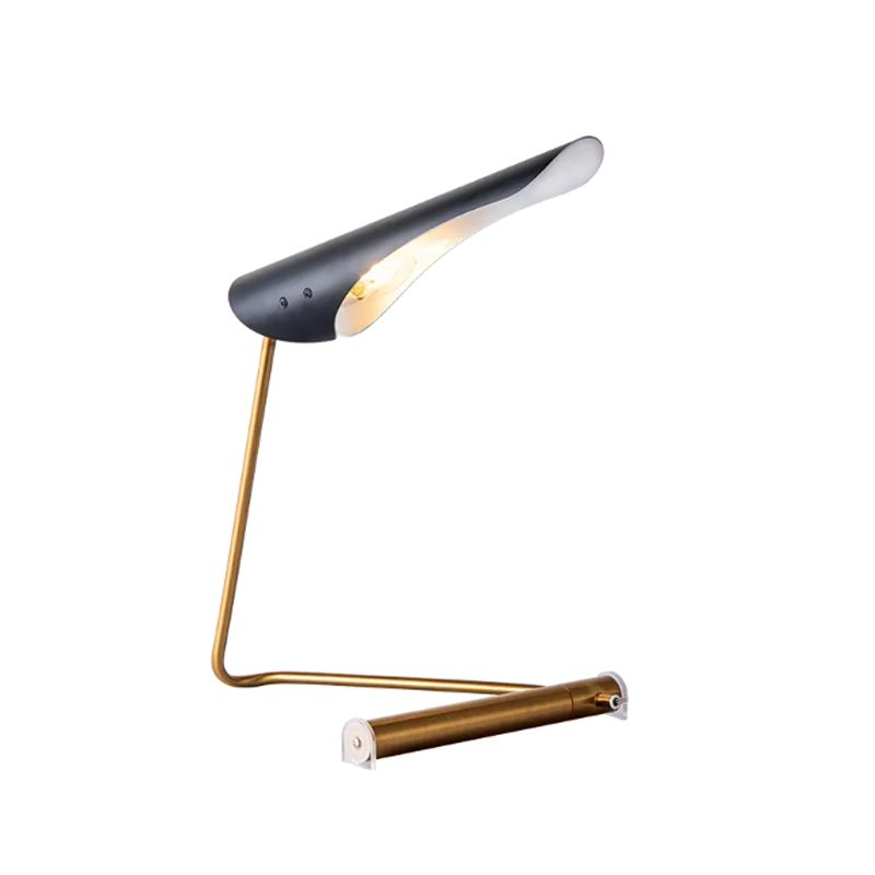 Lampada da tavolo nera postmoderna a forma di uccello a forma di uccello Lampada da tavolo metallica postmoderna a 1 lampadina con supporto curvo