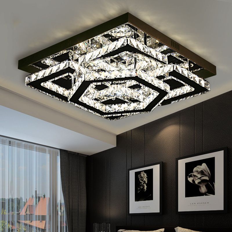 Salle du coucher à la base de la chambre à coucher semi-lampe à plafond chromée simple avec hexagone et ombre en cristal carré en lumière chaude / blanche