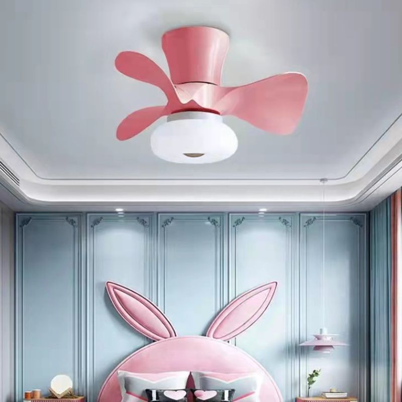 Ventilateur de plafond géométrique clair