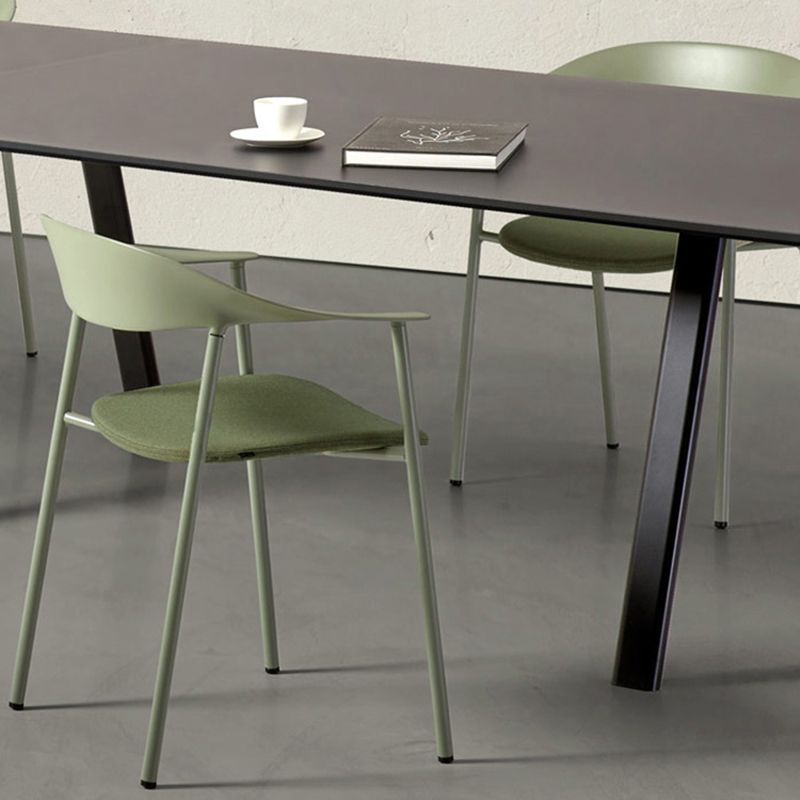 Silla de comedor de metal moderno, sillones de comedor apilables para restaurante