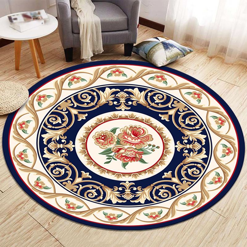 Light Brown Traditional Rug Polyester Graphic Rug Non-Slip Backing Rug for Home Decor