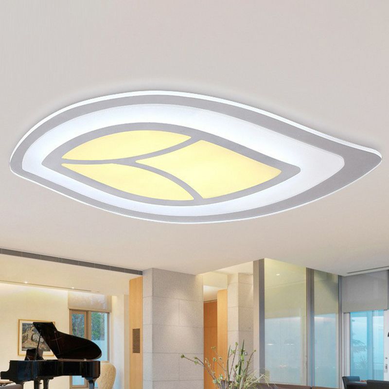 Acrylique Leaf Flush Light Style moderne Effacer LED Flush Ceiling Light Fixture for Living Room