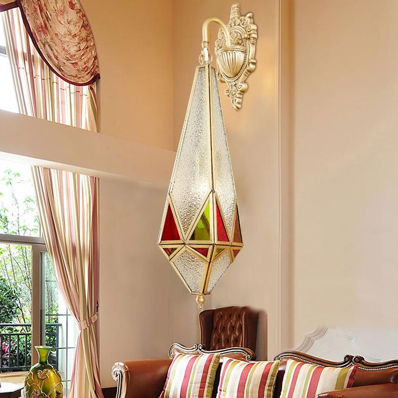 Verre texturée à applique effilée traditionnelle 1 luminaire mural mural en laiton avec bras incurvé