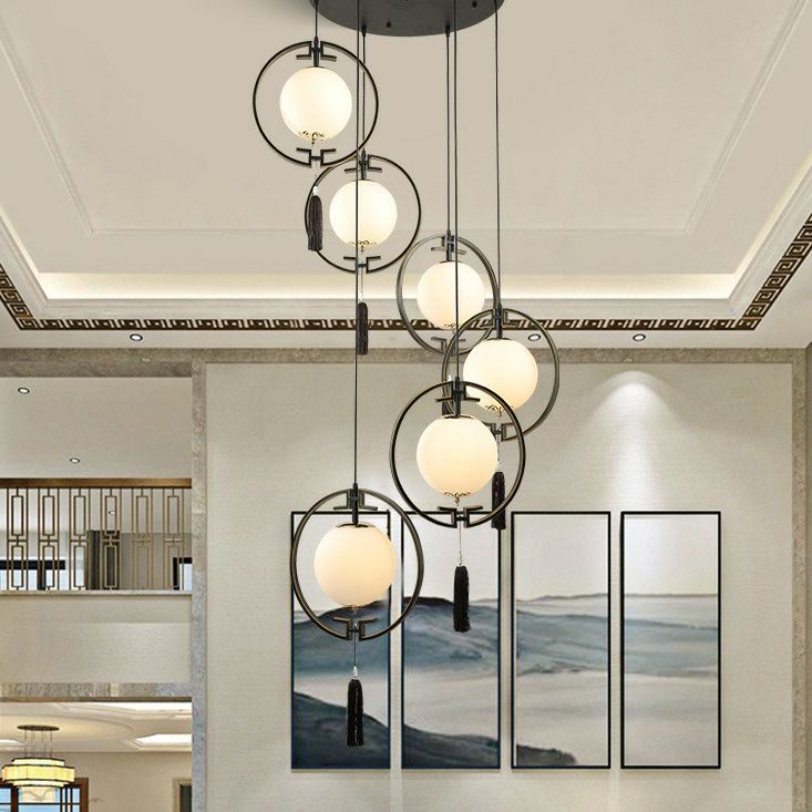 Black Cluster Globe Posting Light Chinoiserie Moderna lámpara de suspensión de vidrio blanco con anillo de borla