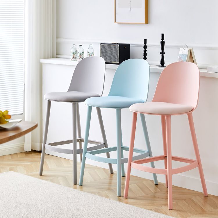 Contemporary Low Back Indoor Armless Plastic Bar Stool with Footrest